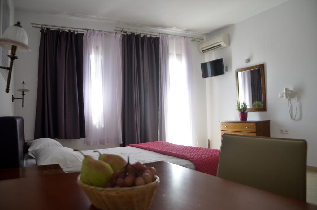 Alex Mike Appartement Agia Anna  Buitenkant foto