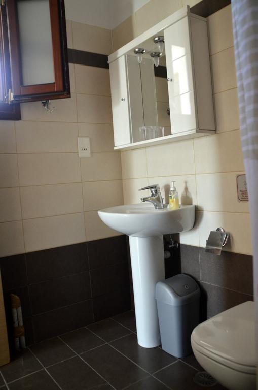 Alex Mike Appartement Agia Anna  Buitenkant foto
