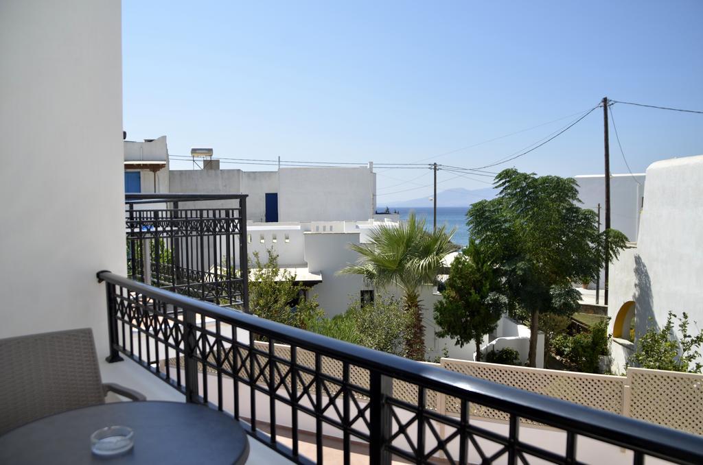 Alex Mike Appartement Agia Anna  Buitenkant foto