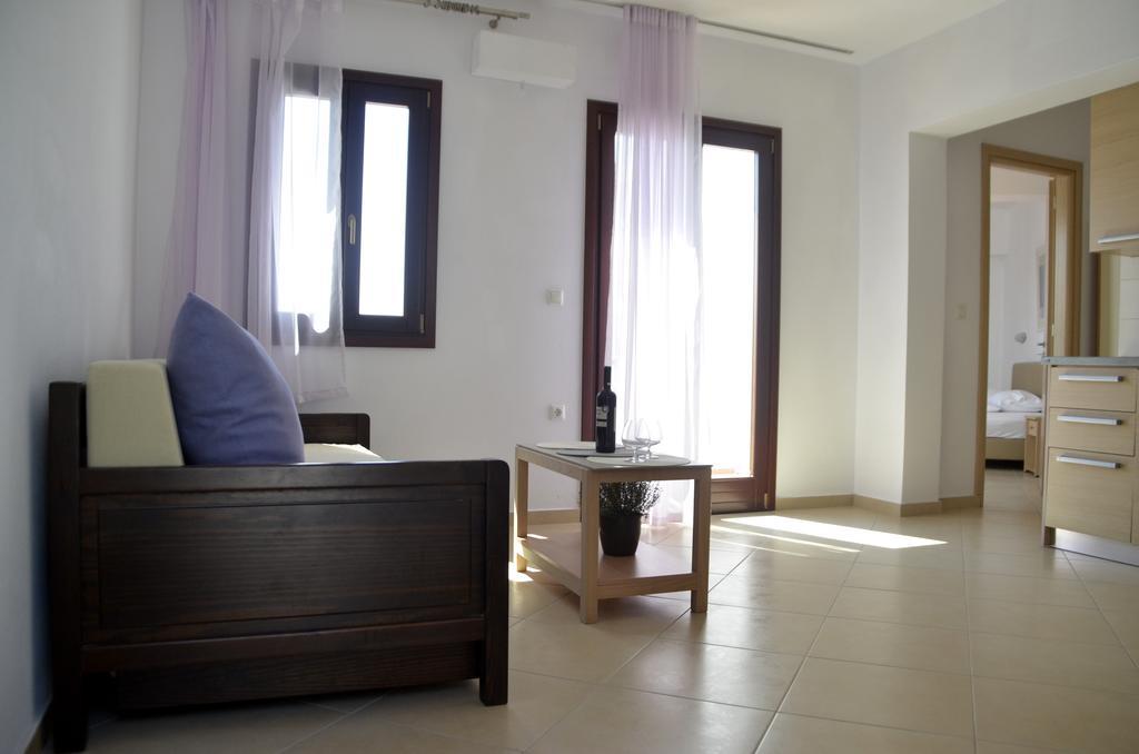 Alex Mike Appartement Agia Anna  Buitenkant foto