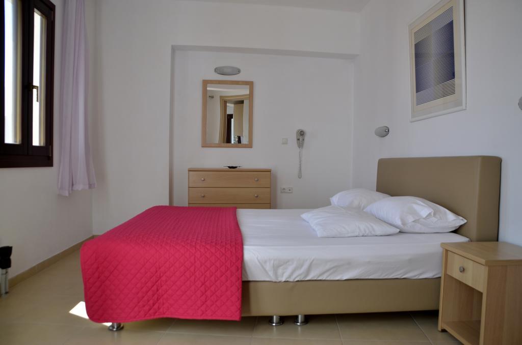Alex Mike Appartement Agia Anna  Buitenkant foto