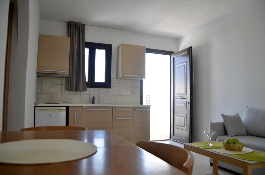 Alex Mike Appartement Agia Anna  Buitenkant foto